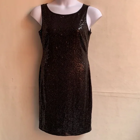 Ellen Tracy Dresses | Ellen Tracy Women Size 6 Black Sequin Sleeveless Sheath Cocktail Dress. | Color: Black | Size: 6 | Desireeisaacs's Closet